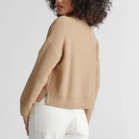 Quince Organic Cotton Cropped Cardigan Sweater Camel Brown Faux Horn Button Sz M - Picture 4 of 16